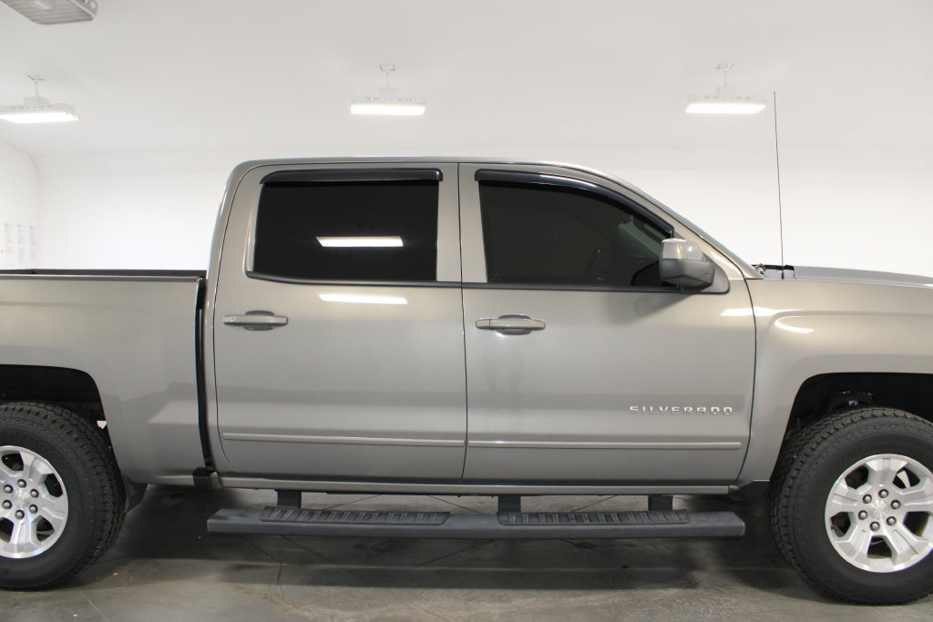 Used 2017 Chevrolet Silverado 1500 LT w/ All Star Edition AWD/4WD image 11