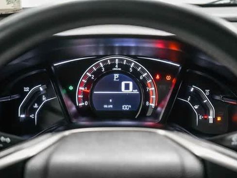 Used 2018 Honda Civic Sport image 24