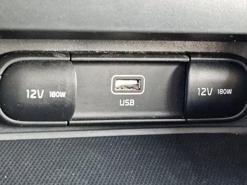 Used 2023 Kia Soul LX w/ Option Group 015 FWD image 14