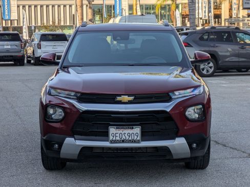 Certified 2023 Chevrolet TrailBlazer LT w/ Convenience Package image 2