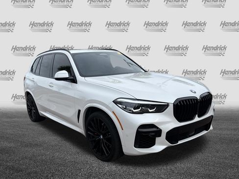 Used 2023 BMW X5 sDrive40i w/ M Sport Package image 2