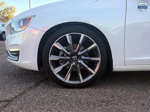 Used 2015 Volvo V60 T5 Premier FWD image 16