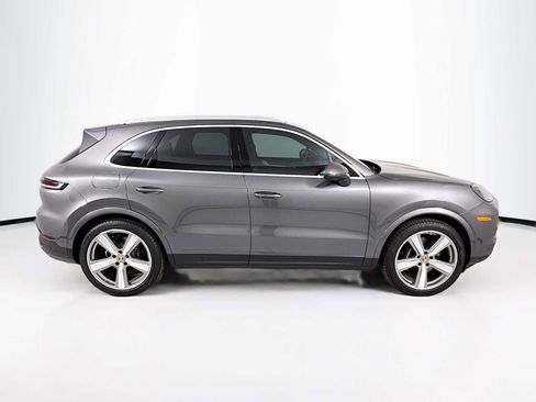 New 2025 Porsche Cayenne image 8