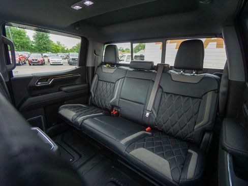 Used 2023 Chevrolet Silverado 1500 RST w/ All Star Edition Plus image 35