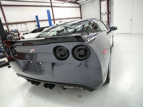 Used 2013 Chevrolet Corvette Coupe RWD image 6