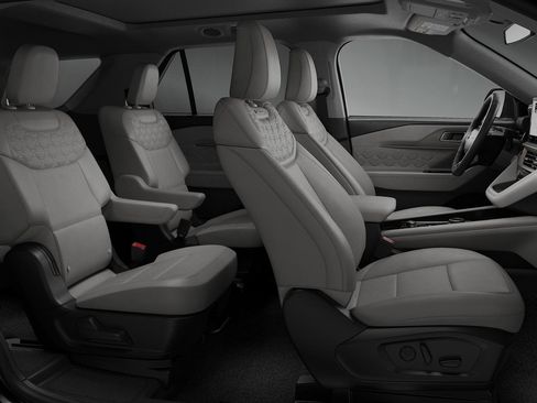 New 2026 Ford Explorer Platinum w/ LUX Leather Package image 6
