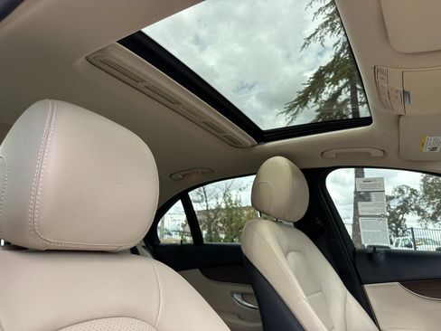 Used 2021 Mercedes-Benz C 300 Sedan image 16