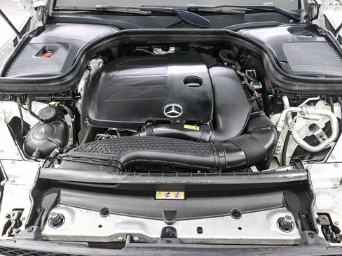 Certified 2022 Mercedes-Benz GLC 300 image 28
