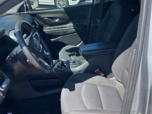 Used 2023 GMC Terrain SLE w/ Driver Convenience Package AWD/4WD image 9