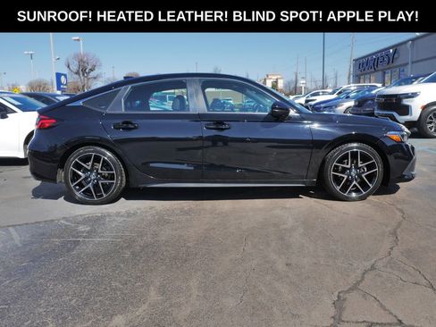 Used 2022 Honda Civic Sport Touring image 8