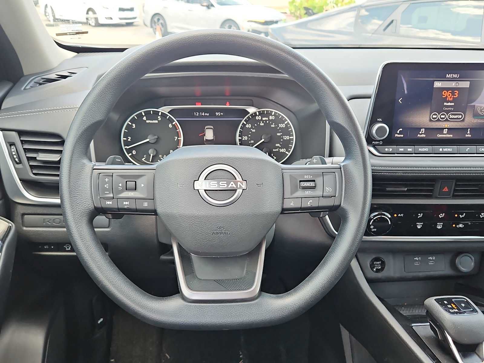 Used 2025 Nissan Rogue S FWD image 15