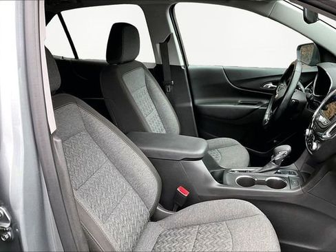 Used 2024 Chevrolet Equinox LT image 20