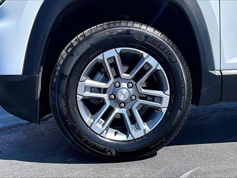 Used 2025 GMC Terrain Elevation AWD/4WD image 9