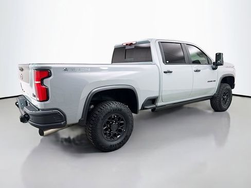 Used 2025 Chevrolet Silverado 2500 ZR2 w/ ZR2 Bison Edition image 8
