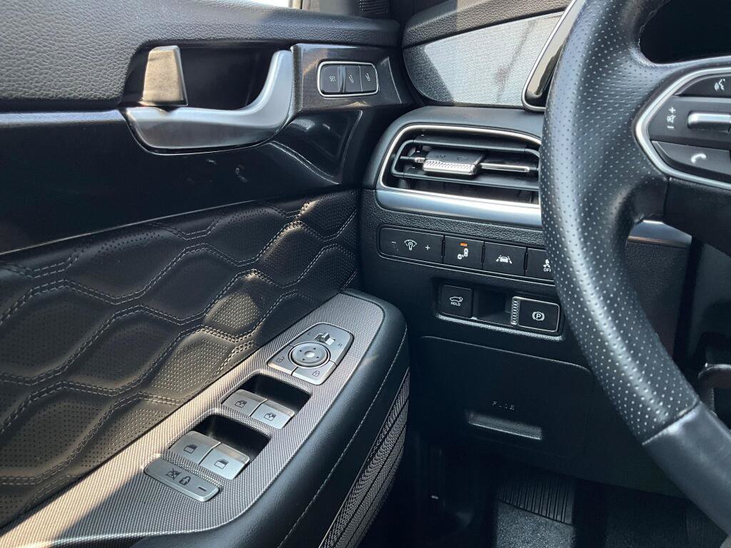 Used 2022 Hyundai Palisade Calligraphy w/ Cargo Package AWD/4WD image 25