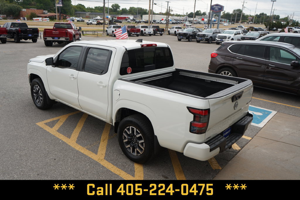 Used 2025 Nissan Frontier SL AWD/4WD image 11