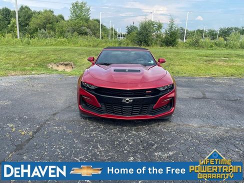 Used 2019 Chevrolet Camaro SS RWD image 9