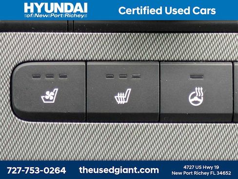 Used 2024 Hyundai Palisade SEL w/ Premium Package image 32