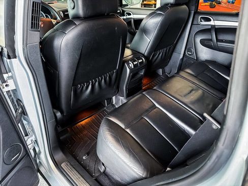 Used 2008 Porsche Cayenne S image 16