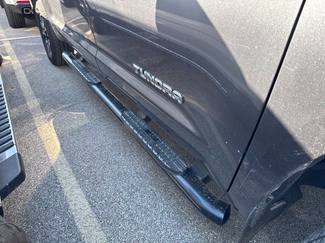 Used 2021 Toyota Tundra Limited w/ Limited Premium Package AWD/4WD image 9