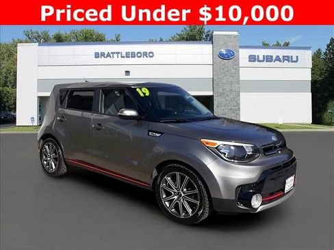 Used 2019 Kia Soul ! FWD image 1