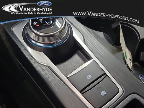 Used 2023 Ford Escape Active w/ Tech Pack #2 image 31