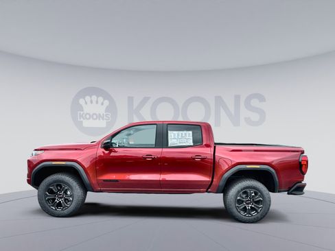 New 2025 GMC Canyon Elevation w/ Convenience Package image 2