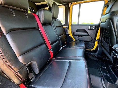 Used 2020 Jeep Wrangler Unlimited Rubicon w/ Quick Order Package 28Y Recon AWD/4WD image 26