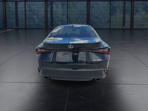Used 2023 Lexus IS 300 w/ Comfort Package RWD image 7