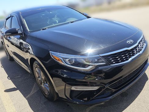 Used 2020 Kia Optima LX FWD image 3