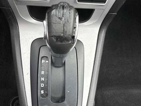 Used 2016 Ford Fiesta SE image 23