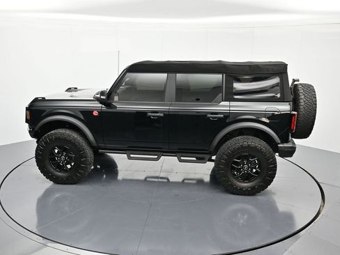 Used 2024 Ford Bronco Badlands image 35