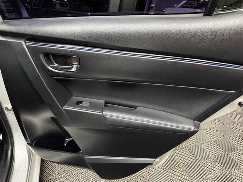 Used 2019 Toyota Corolla SE w/ Carpet Mat Package (TMS) FWD image 51