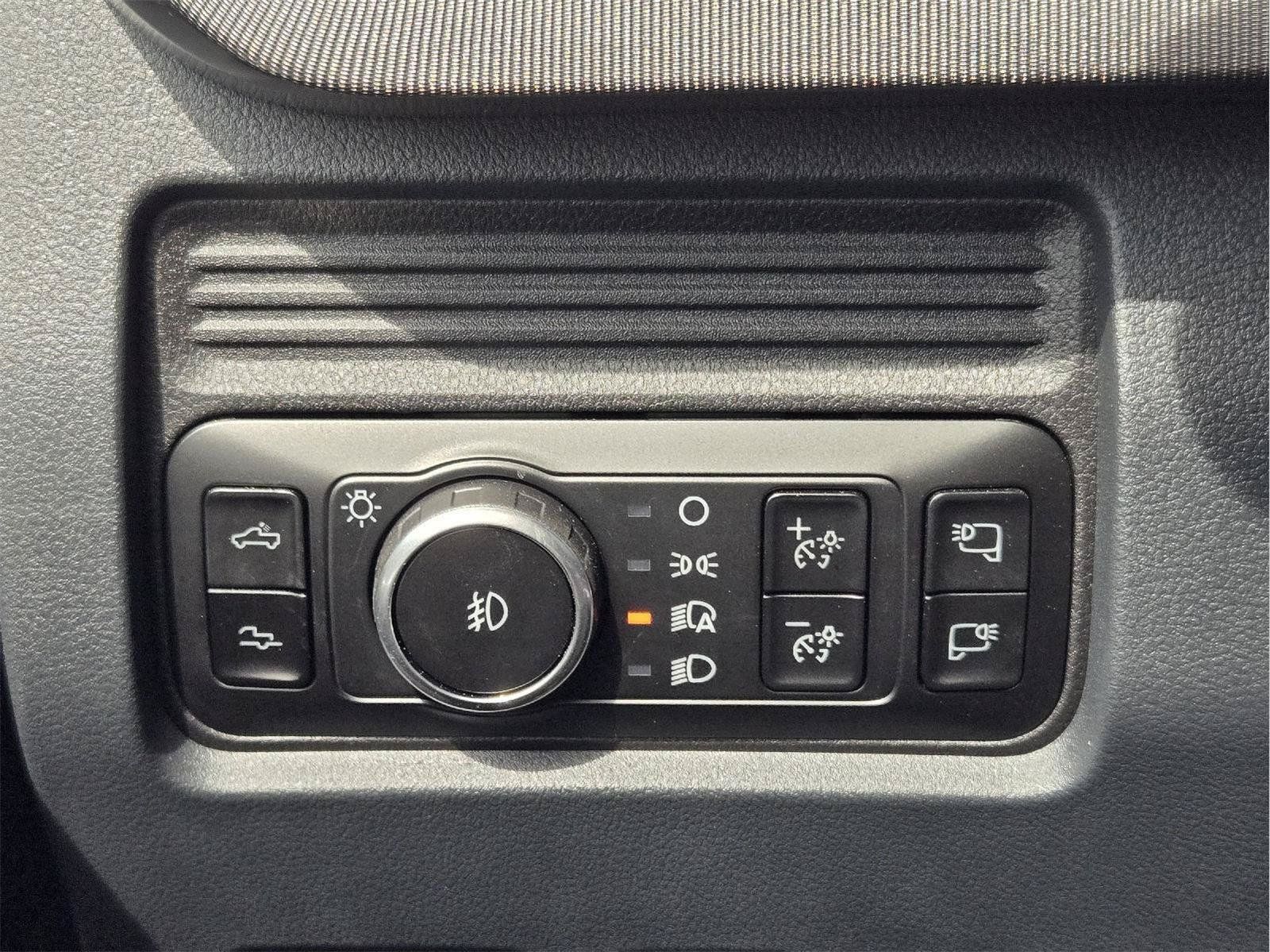Certified 2025 Ford F250 Platinum AWD/4WD image 21