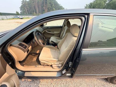 Used 2004 Honda Accord LX image 21