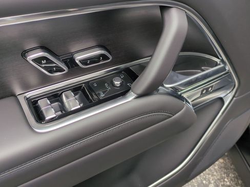 New 2026 Land Rover Range Rover SE AWD/4WD image 12