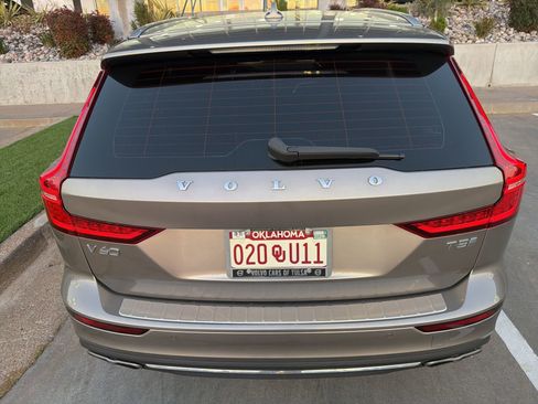 Used 2020 Volvo V60 T5 Inscription w/ Protection Package Premier image 8