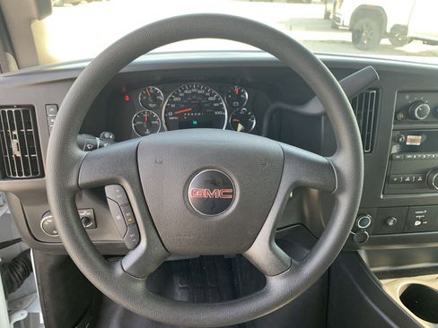 New 2025 GMC Savana 3500 w/ Power Convenience Package RWD image 34