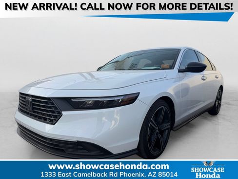 Used 2025 Honda Accord Sport image 1