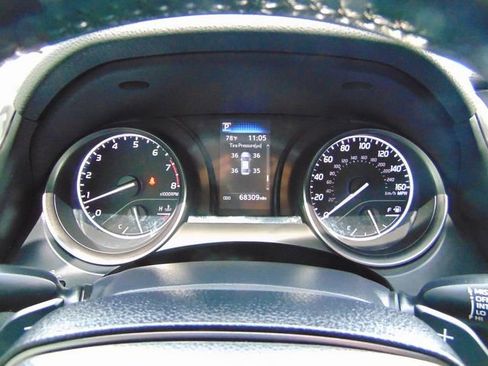 Used 2023 Toyota Camry SE FWD image 16