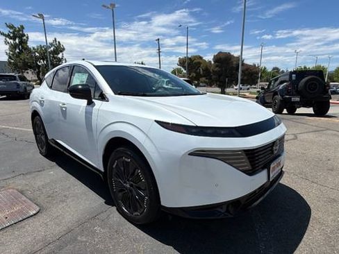 New 2026 Nissan Murano Platinum w/ Cargo Package AWD/4WD image 2
