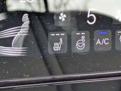 Used 2025 Genesis G80 2.5T AWD/4WD image 24