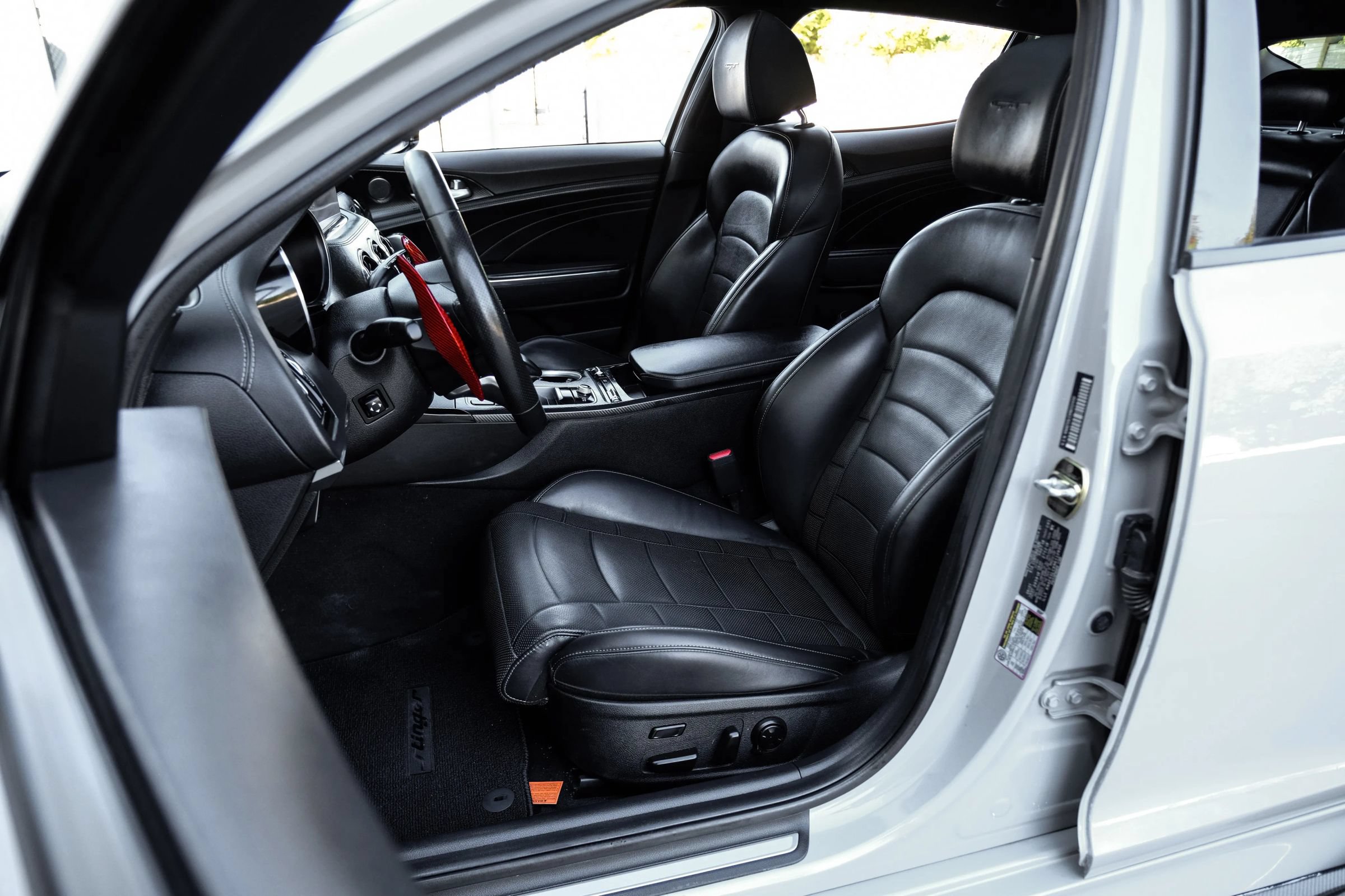 Used 2022 Kia Stinger GT2 w/ Scorpion Package RWD image 39