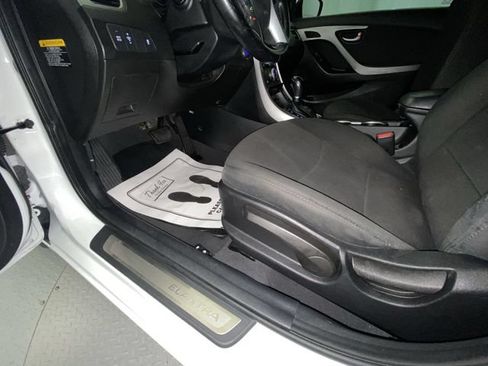 Used 2016 Hyundai Elantra Value Edition FWD image 12
