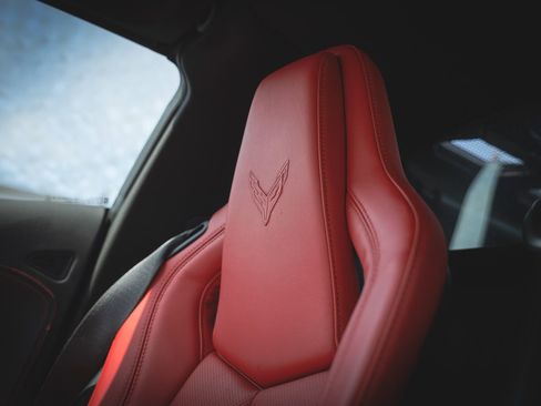 Used 2025 Chevrolet Corvette Stingray Preferred Cpe w/ Z51 Performance Package image 34