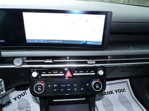 Certified 2025 Hyundai Tucson SEL AWD/4WD image 25