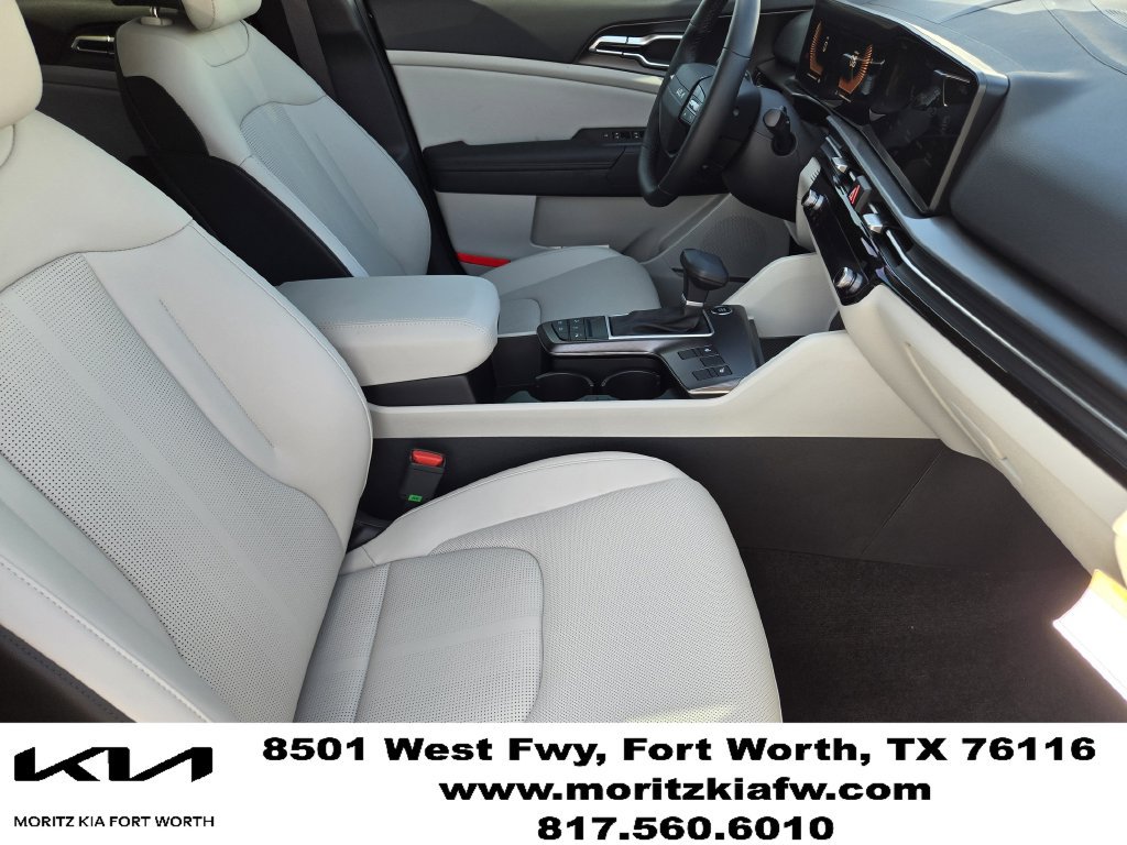 New 2026 Kia Sportage EX FWD image 11