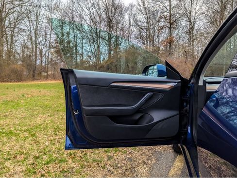 Used 2023 Tesla Model 3 Standard Range RWD image 10