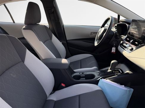 Certified 2026 Toyota Corolla LE image 25