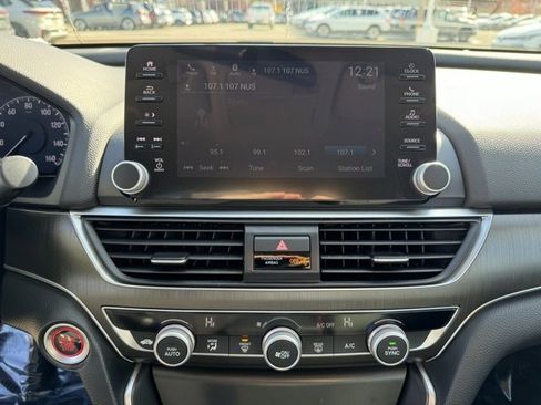 Used 2022 Honda Accord LX image 13